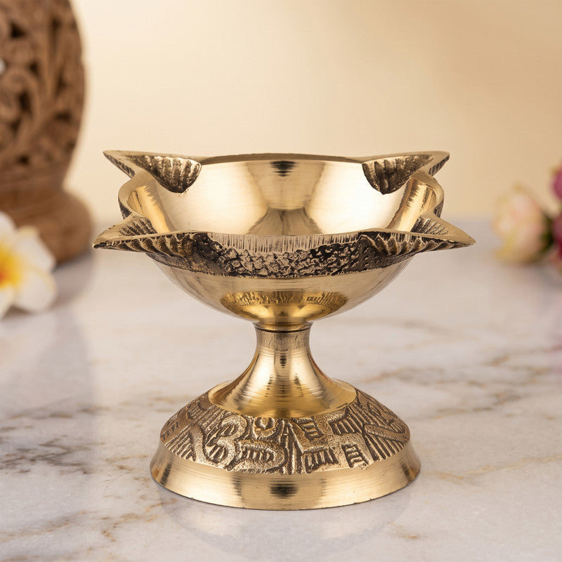 ROLIMOLI 4 Face Brass Diya for Pooja, Mandir, Diwali Festival Oil lamp Diya for Daily Pooja/Diwali Pooja Charmukhi Diya for Pooja (Size - 7cm) Pack of - 01