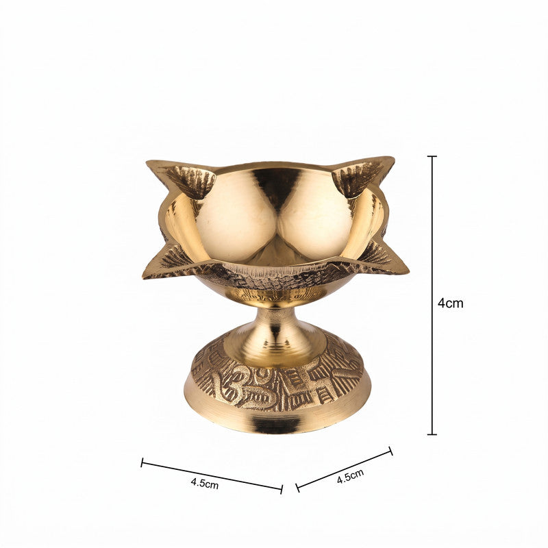ROLIMOLI 4 Face Brass Diya for Pooja, Mandir, Diwali Festival Oil lamp Diya for Daily Pooja/Diwali Pooja Charmukhi Diya for Pooja (Size - 4.5cm) Pack of - 1