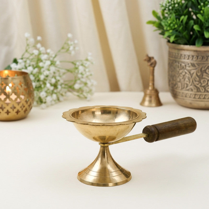 ROLIMOLI Brass Dhoop Dani | Incense Dhup Burner,Brass Handcrafted Puja Dhoop,Dhoop Dhuni, Sambrani Dhoop,with Wooden Handle Set of 1