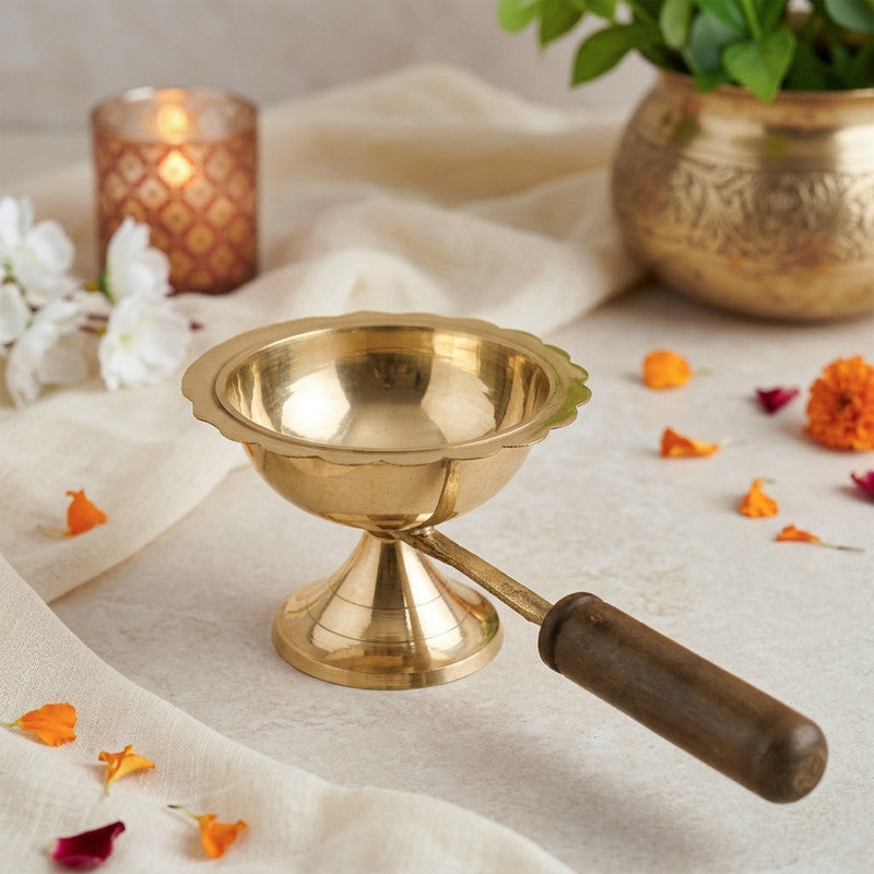ROLIMOLI Brass Dhoop Dani | Incense Dhup Burner,Brass Handcrafted Puja Dhoop,Dhoop Dhuni, Sambrani Dhoop,with Wooden Handle Set of 1