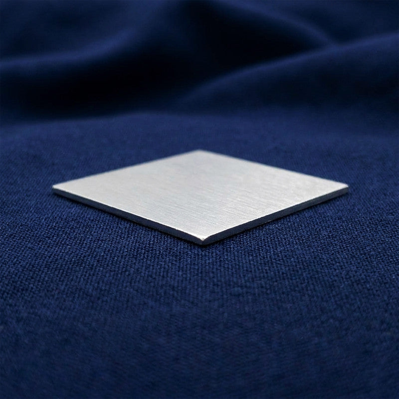 ROLIMOLI Gems Solid Square Piece Silver/Chandi Ka patra (Size : L-1.5cm * W-1.5cm * H-0.1cm | Weight : 0.9gm Approxe)